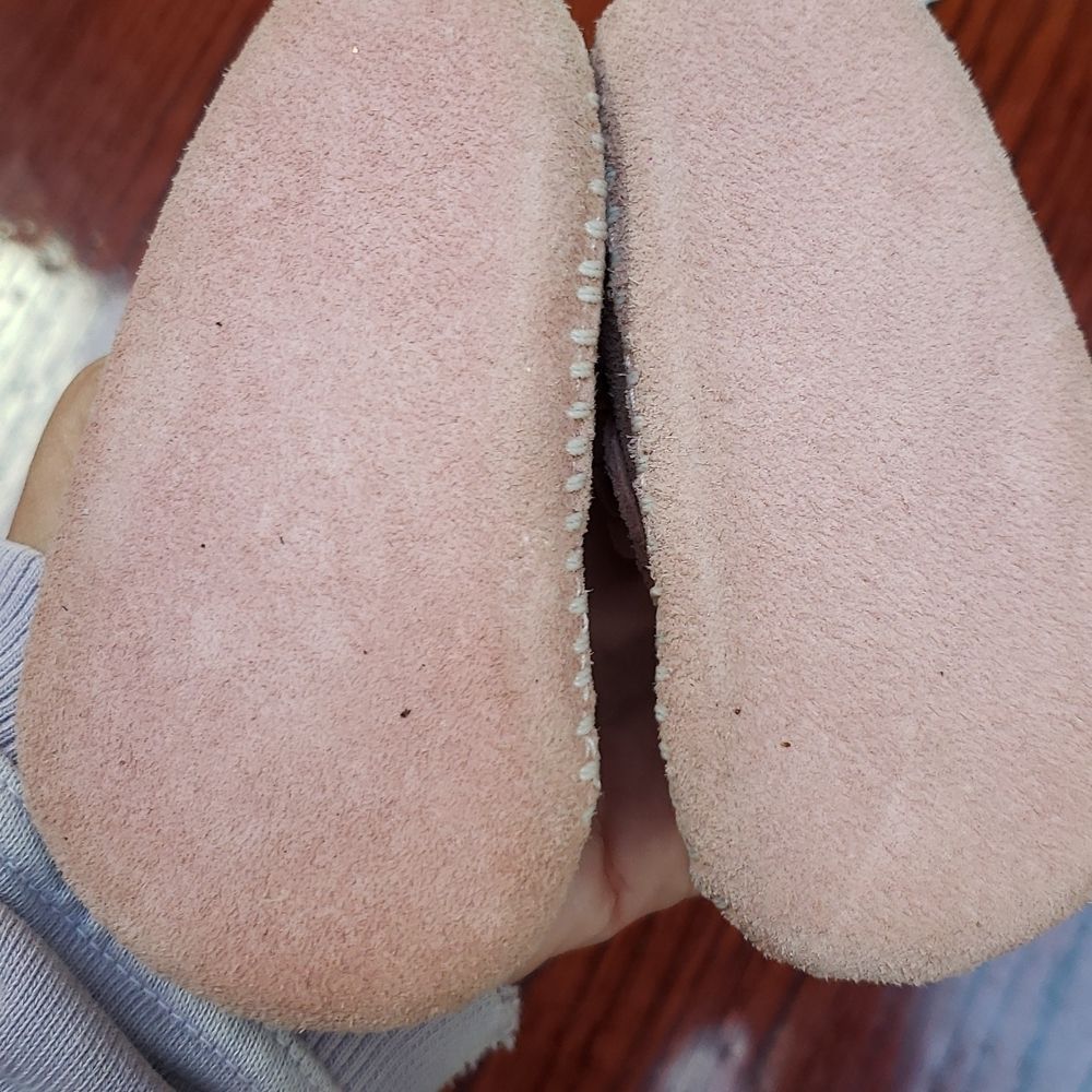 Pink Sz 1 BABY Minnetonka Moccasins *CuTe*!! - Picture 2 of 5